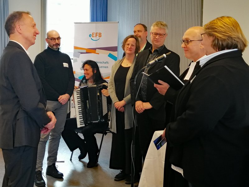 Menschen die Jörg Neuhaus alles Gute wünschen.