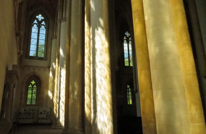 Religion(en) + Theologie | Gebäude + Architektur