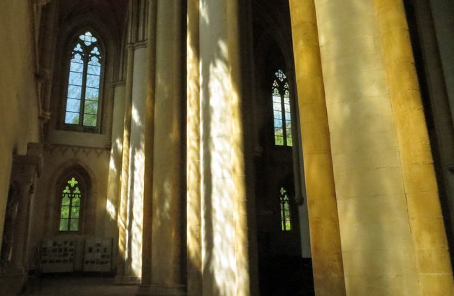 Religion(en) + Theologie | Gebäude + Architektur