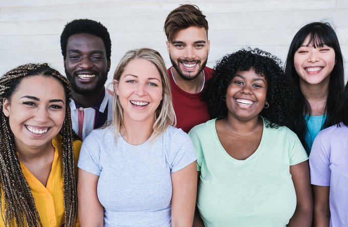 Politik + Gesellschaft | Beruf + Arbeit | Menschen