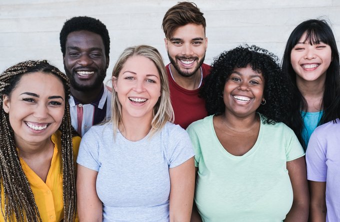 Politik + Gesellschaft | Beruf + Arbeit | Menschen