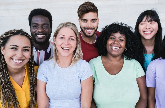 Politik + Gesellschaft | Beruf + Arbeit | Menschen