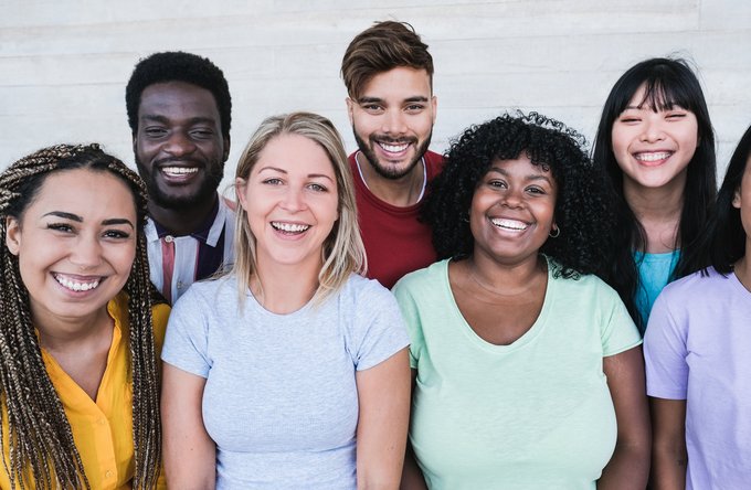 Politik + Gesellschaft | Beruf + Arbeit | Menschen