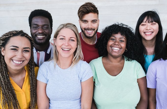 Politik + Gesellschaft | Beruf + Arbeit | Menschen