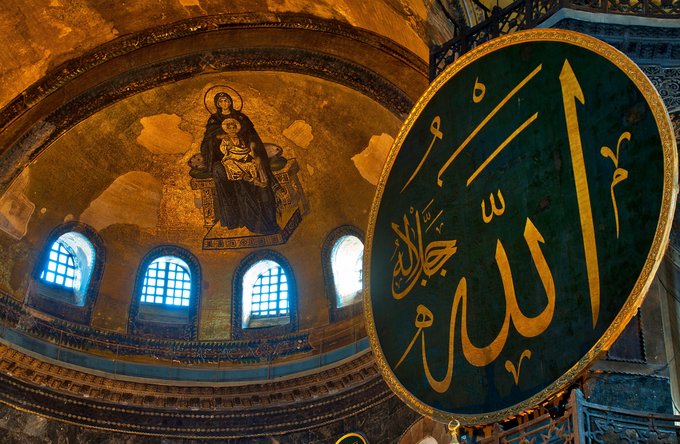 Religion(en) + Theologie | Soziale + Religiöse Themen | Gebäude + Architektur