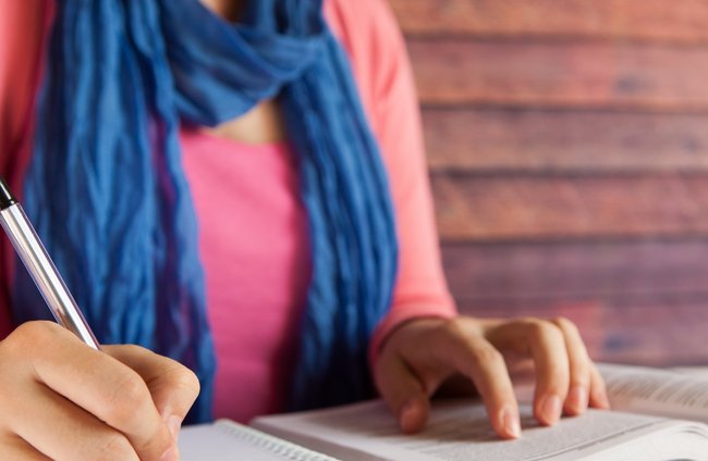 Beruf + Arbeit | Schulische + Sprachliche Bildung | Menschen | Arbeitswelt, Ausbildung + Schule
