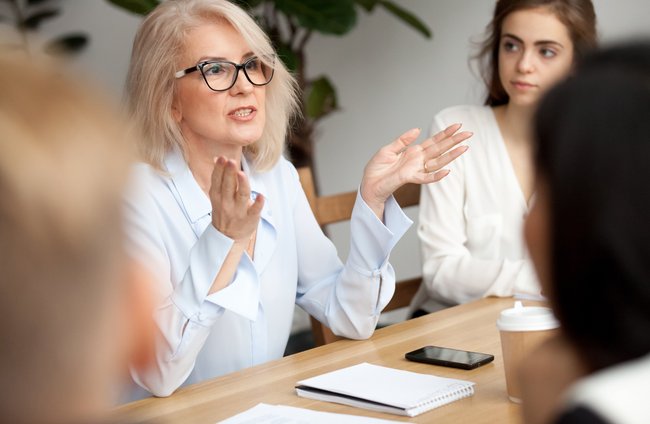 Beruf + Arbeit | Schulische + Sprachliche Bildung | Menschen | Arbeitswelt, Ausbildung + Schule