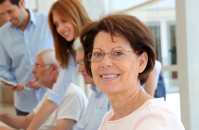 Schulische + Sprachliche Bildung | Menschen