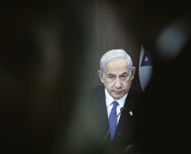 Politik + Gesellschaft | Religion(en) + Theologie | Menschen | Soziale + Religiöse Themen