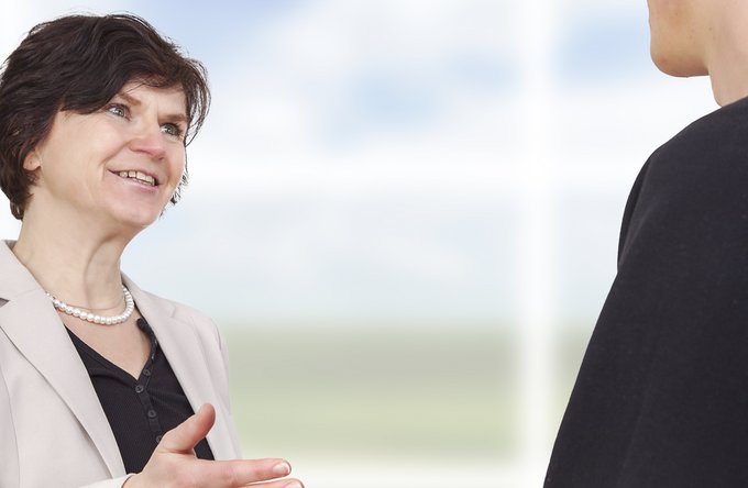 Politik + Gesellschaft | Beruf + Arbeit | Menschen | Arbeitswelt, Ausbildung + Schule