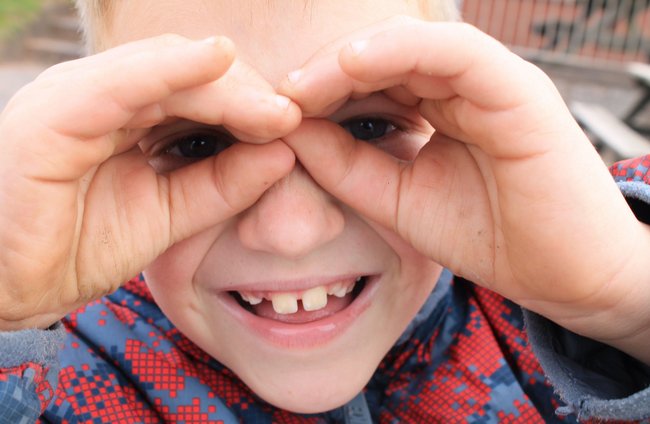 Familie, Generationen + Gender | Schulische + Sprachliche Bildung | Menschen