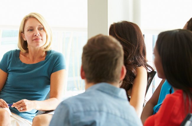 Politik + Gesellschaft | Beruf + Arbeit | Menschen | Arbeitswelt, Ausbildung + Schule