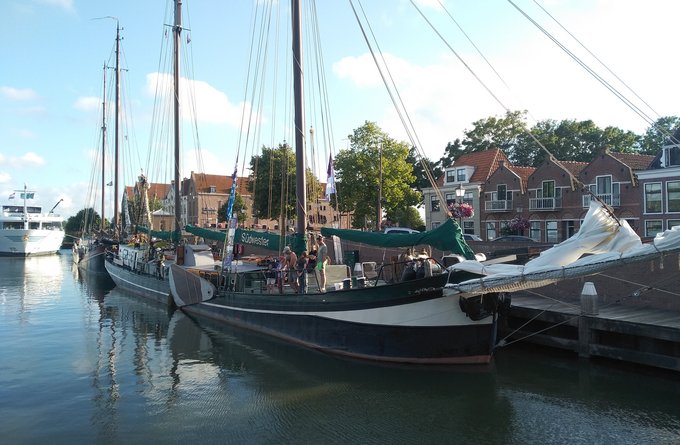 Umwelt + Entwicklung | Reisen + Pilgern | Hobbys, Freizeit + Sport | Transport + Verkehr