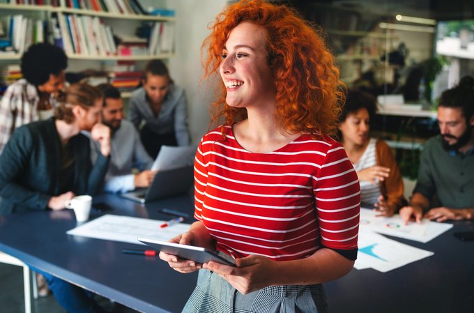 Beruf + Arbeit | Schulische + Sprachliche Bildung | Menschen